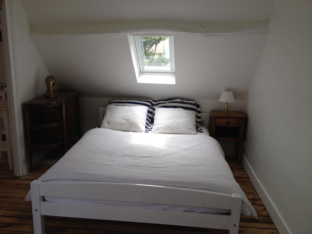 Les Graves Villa Villerville Room photo