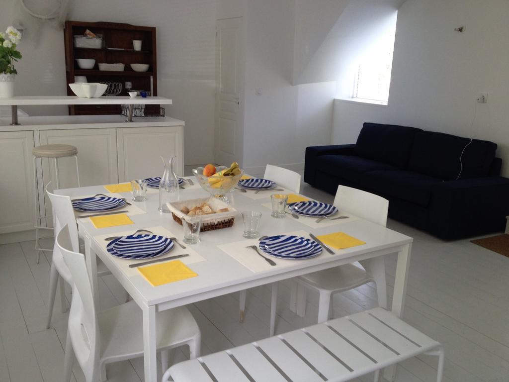 Les Graves Villa Villerville Room photo
